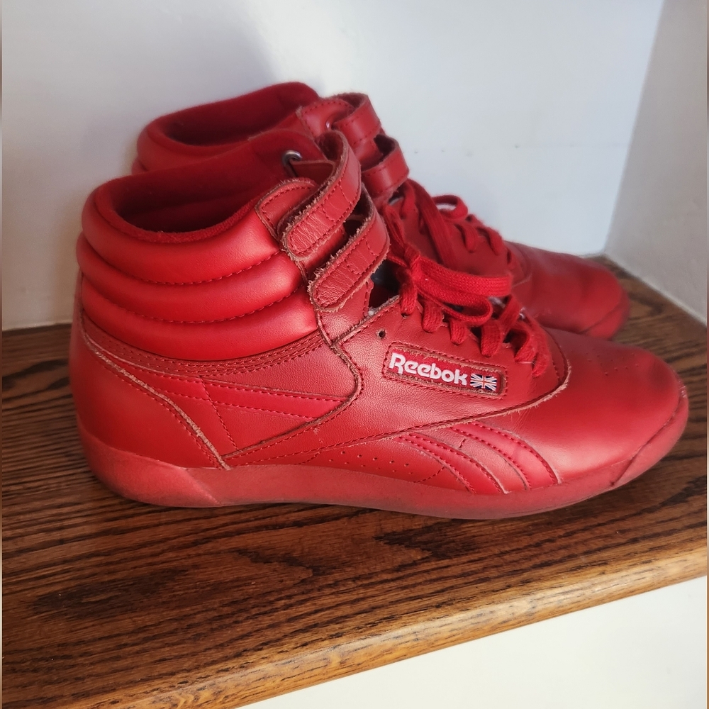 Reebok Freestyle Hi Red Size 8